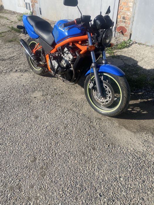 Продам Хонду св1
