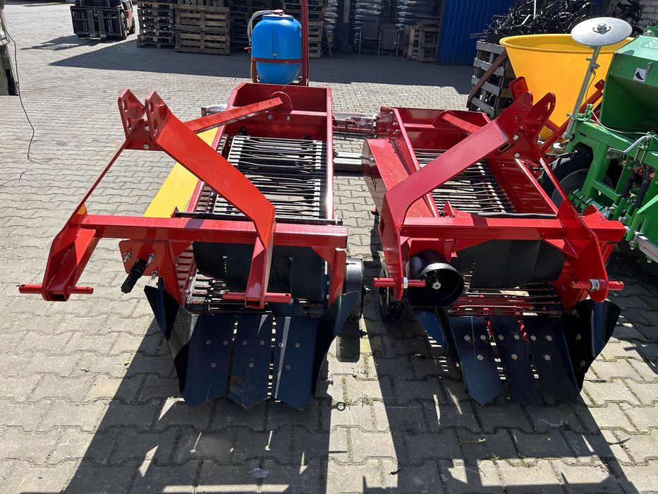 Картоплекопачка навісна транспортерна, вібраційна  Bomet, Wirax
