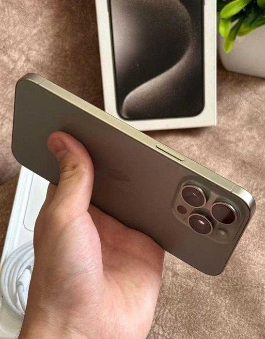 iPhone 15 Pro Max, 256 ГБ