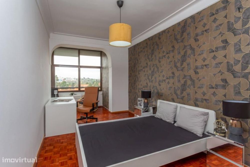 Apartamento com 4 quartos - localizado em Alvalade Lisbon