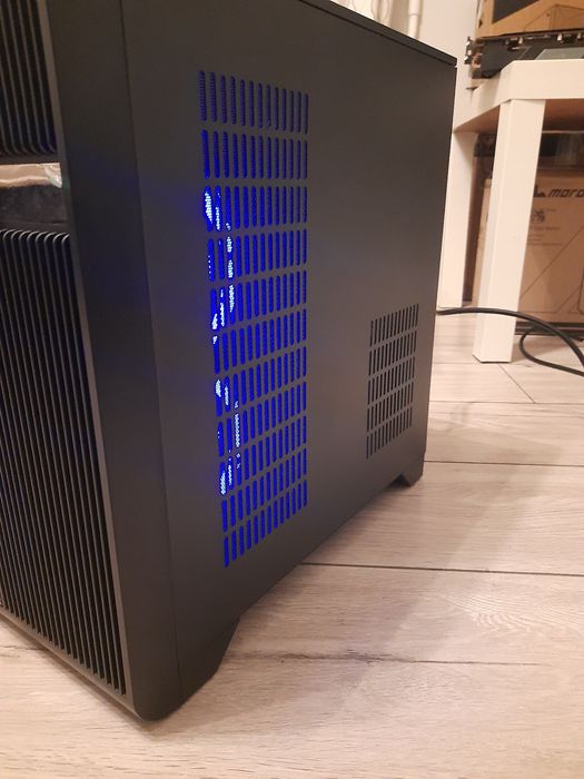 Продам игровой системный блок ryzen 5 5600x  6ядерный ram16 gtx 1070 8