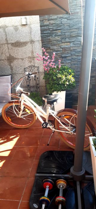 Bicicleta Beach Cruiser Senhora edição Limitada