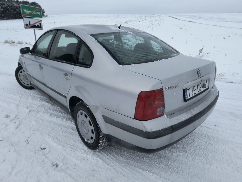 Volkswagen Passat B5 1997 rok 1.6 benzyna 102 KM