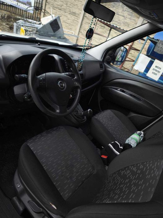 Wynajmę busa Opel Combo Mława