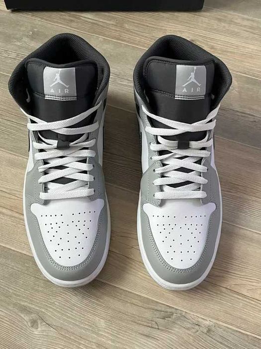 Jordan_1_Mid_Smoke_Grey Rozmiar 41
