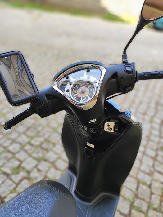 Honda SH125i 2014 – < 19.000 km – Impecável