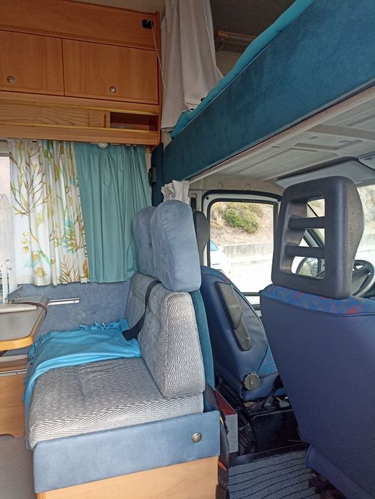 Excelente autocaravana, ano 2002 nacional 1.9 TD com 92000 km economic