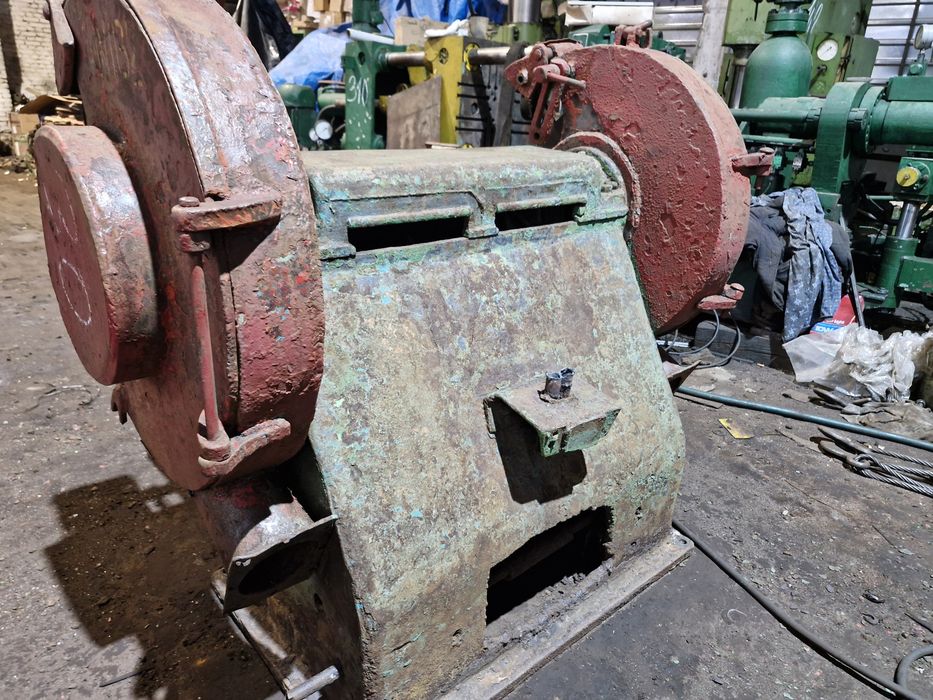 3м636 станок обдирочно шлифовальный (точило  диам 600)
