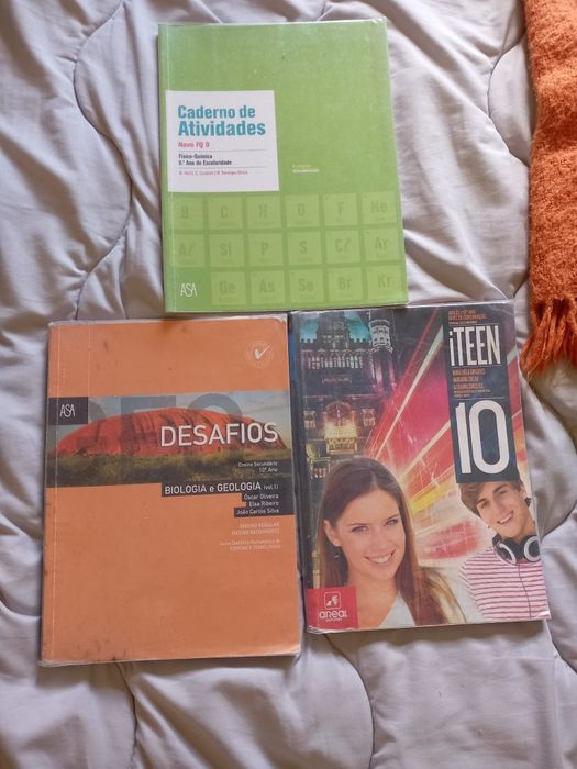 Vende-se livros Escolares