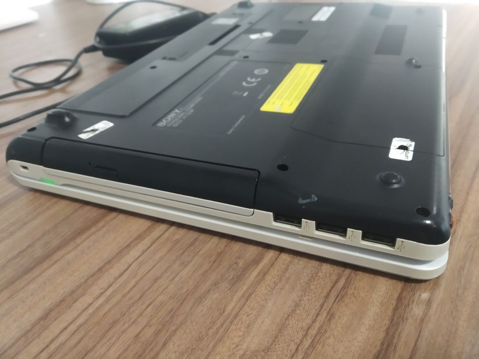 Laptop Sony Vaio PCG71211M