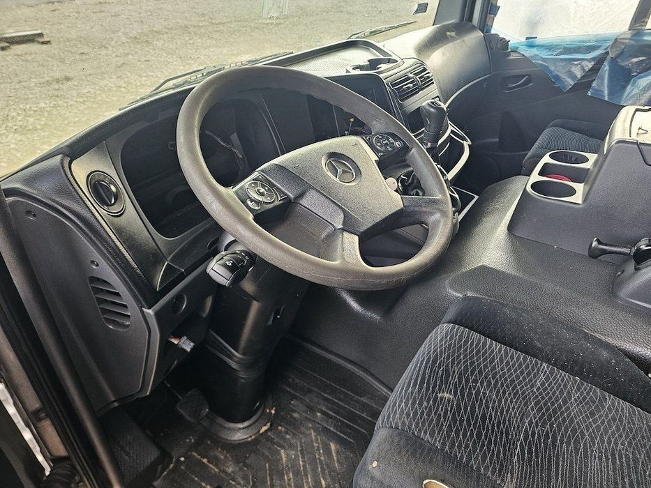 PRZEKŁADKA Z ANGLIKA DESKA ROZDZIELCZA MERCEDES ATEGO EURO 6