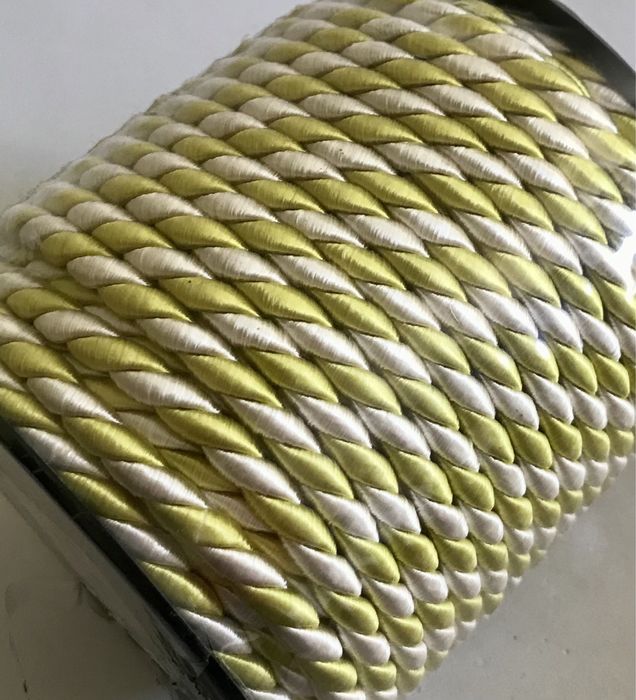 Rolo de Cordão Verde e Branco - 25 metros