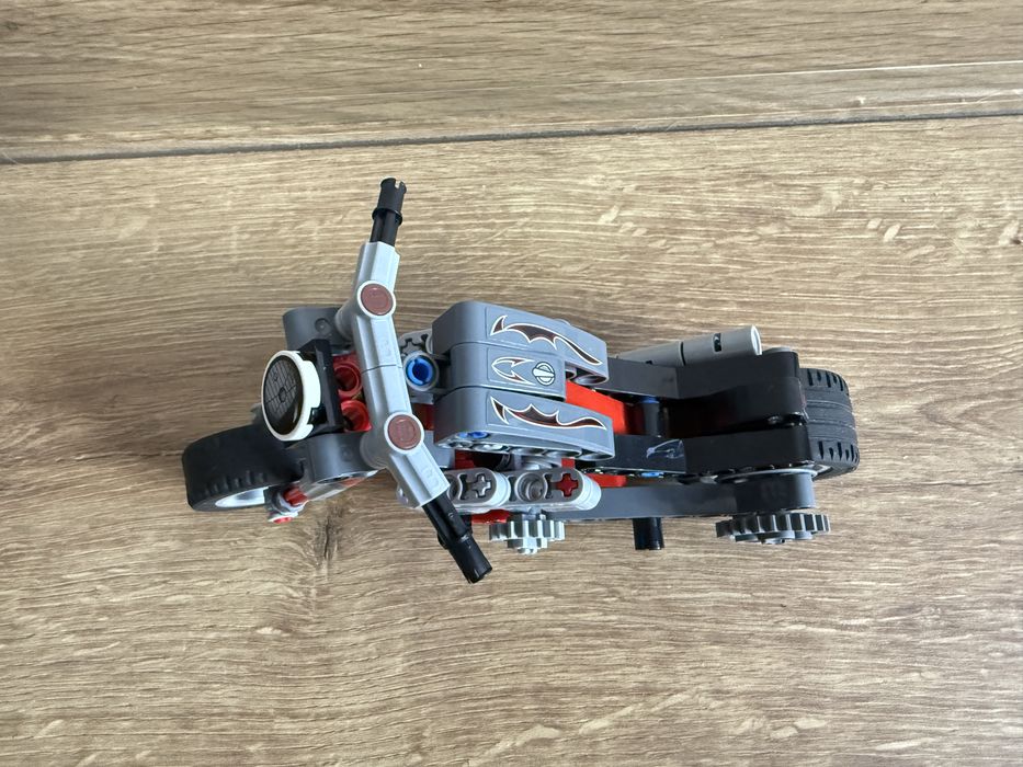 Lego technic 6 szt: 42071, 42031, 42020, 42147,42133, 42132