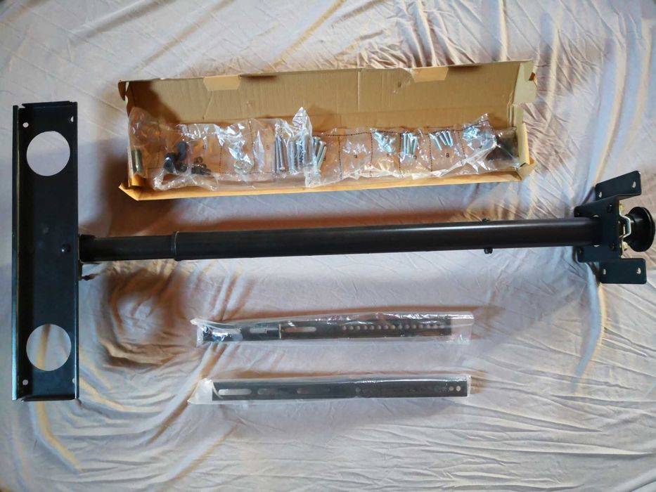 UCHWYT TV sufitowy OBROTOWY regulowany