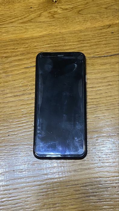 Телефон Pixel 4.