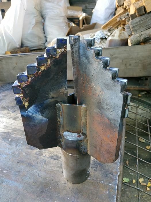 Бурение скважин для воды и под тепловые насосы.