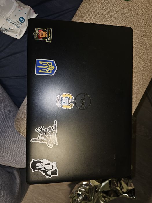 Ноутбук Dell Inspiron 5570