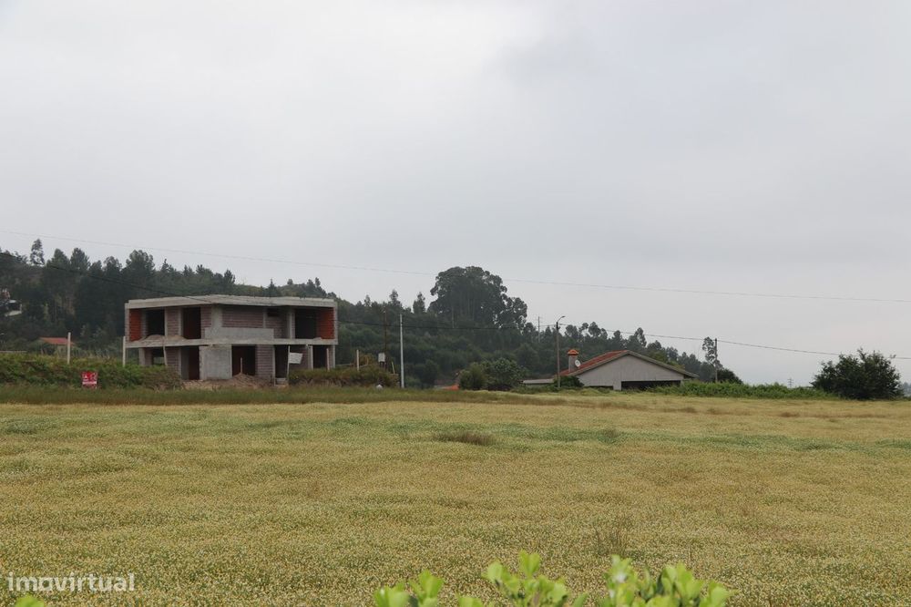 Lote de Terreno  Venda em Lustosa e Barrosas (Santo Estêvão),Lousada — Santa Eulália, Braga