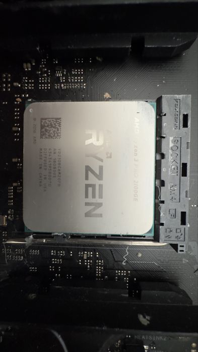Prcessadores AMD Ryzen 3 1200, 2100GE e ryzen 6 1600x