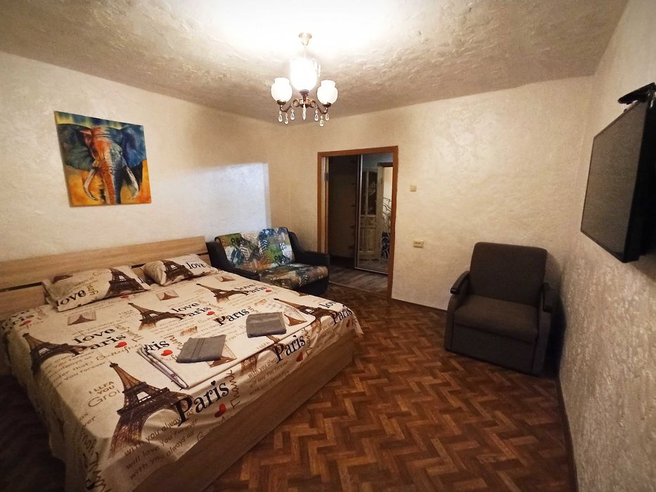 Реальная‼️Посуточно 3-к квартира Левый берег‼️ 6 мест. Калиновая‼️