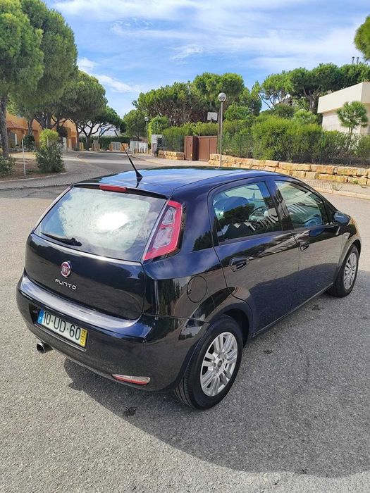 Fiat Punto 1.3 MultiJet Lounge / Easy (2015) – 5 Portas – Nacional – 157.000 km – Impecável — photo 2
