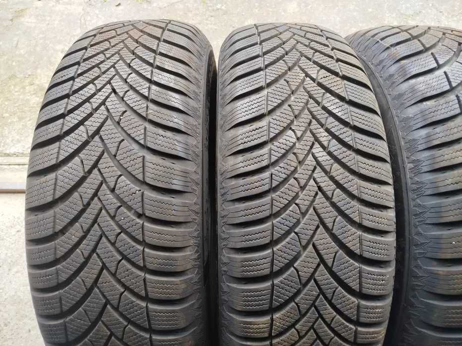 215/70r16  NEXEN  ,  4 opony zimowe   ,   7mm , suv  2023