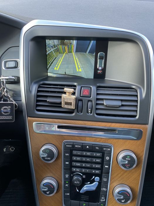 Volvo xc 60.  2,4 D  4 x 4