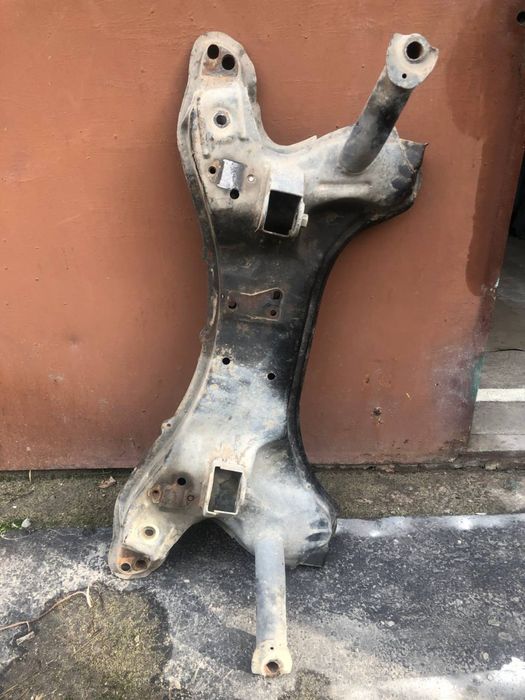 Подрамник на джили мк крос