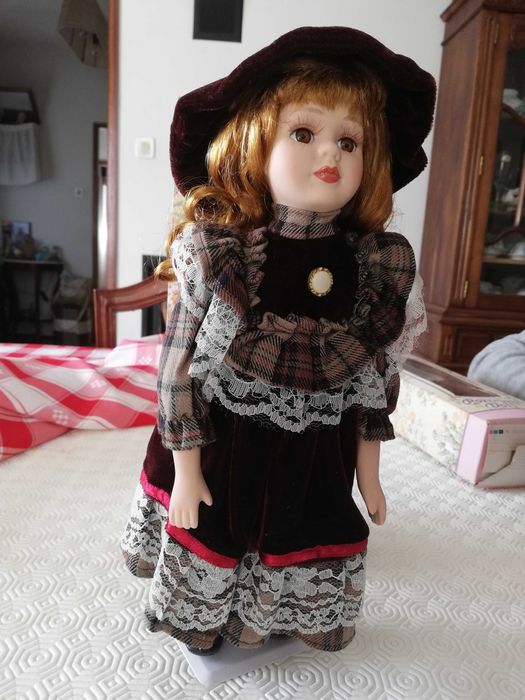 Bonecas de porcelana