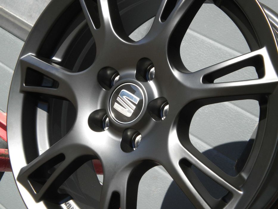 Felgi aluminiowe 15 5x100 Seat Ibiza Cordoba Toledo Leon I NOWE Czarne