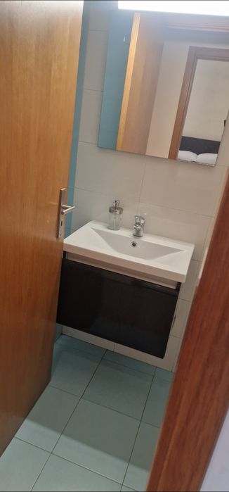 Alugo quartos de casal 600 na Amadora