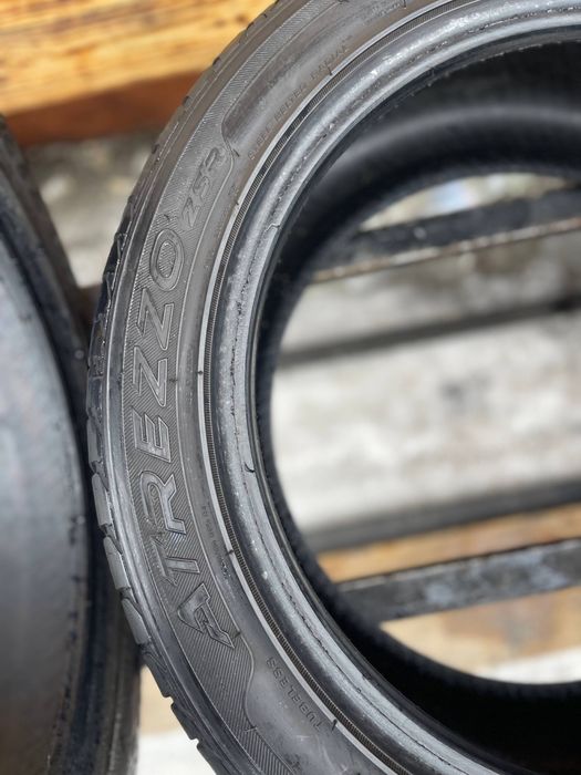 Шини 235/45 r17 21 рік в ідеальному стані
