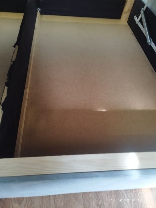 Двухспальная кровать с нишей для белья 160*190 спальное место