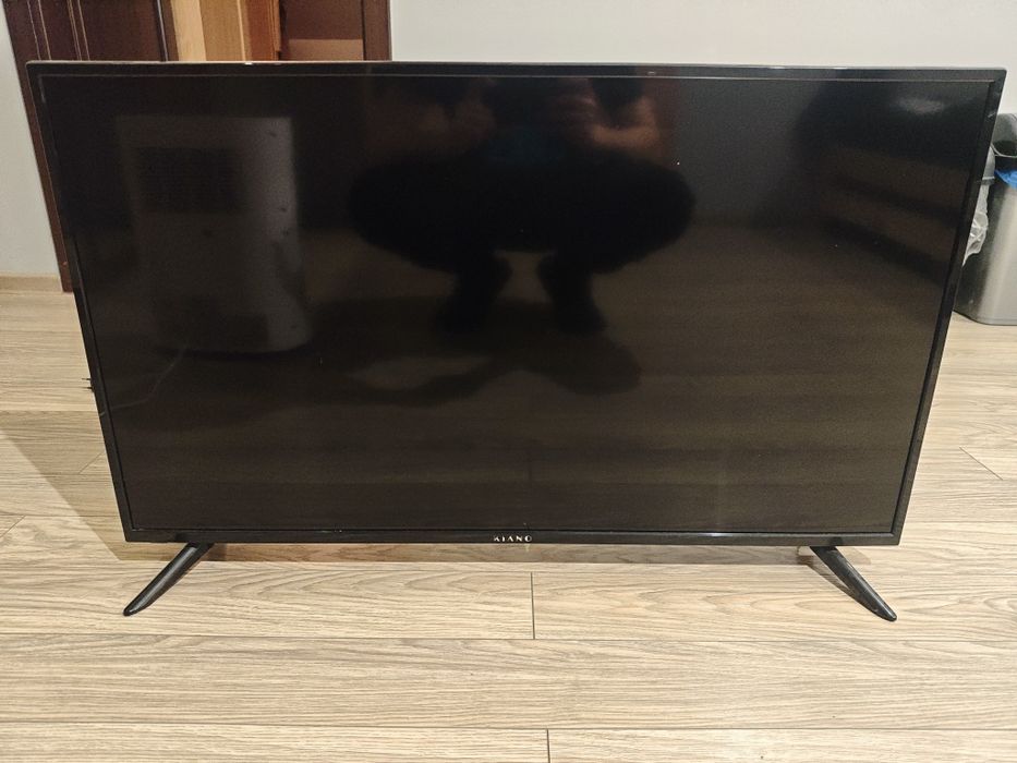 Telewizor LED Smart  Kiano 40 cali FHD