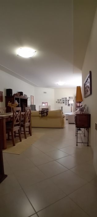 Apartamento T4 com garagem e sótão