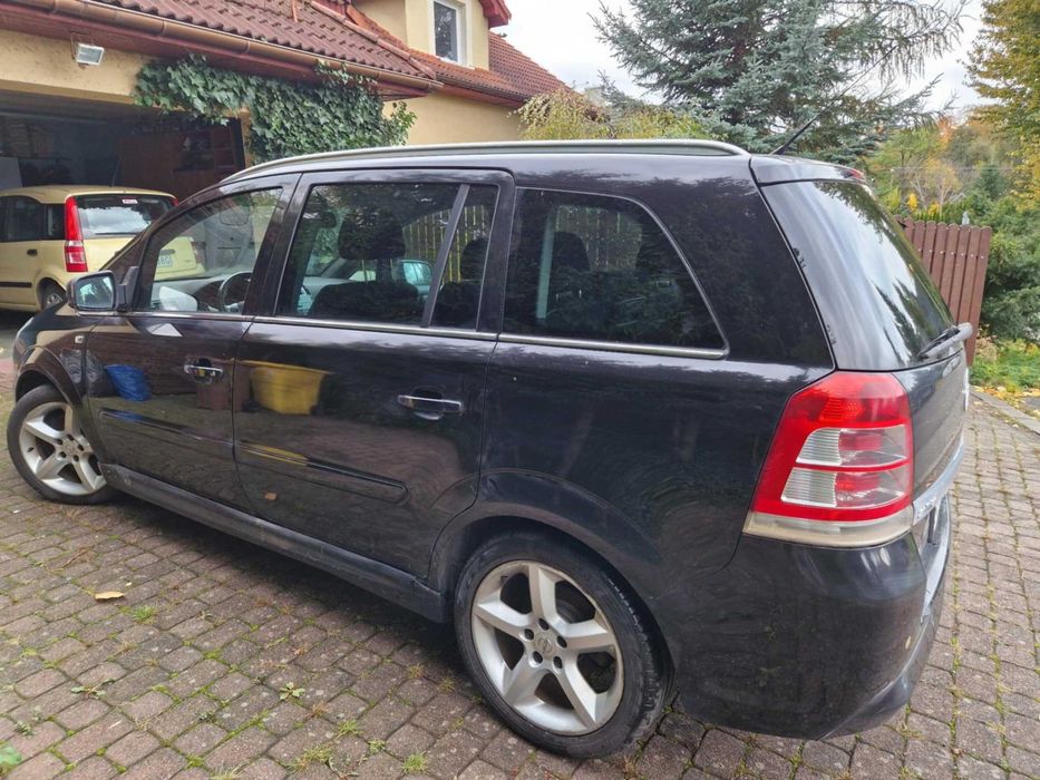 OPEL ZAFIRA / 7 osobowe / diesel /  dostępny od zaraz