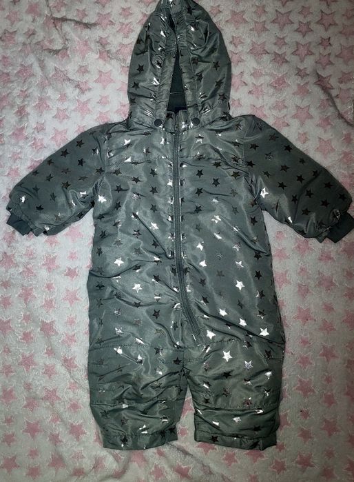 Kombinezon 62/68 srebrny gwiazdki błyszczący szary