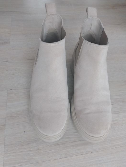 Botki  beżowe zamszowe skórzane Tymoteo 40/26,5 cm