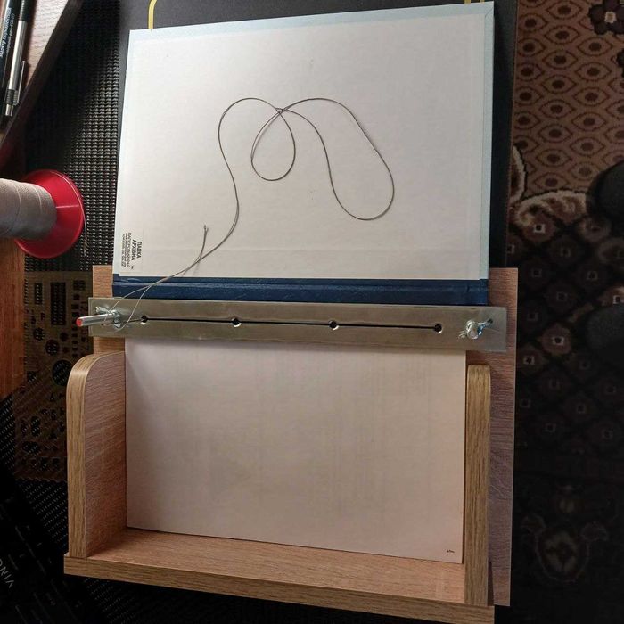 Станок для ЗСУ для підшивання (зшивання) службових документів.