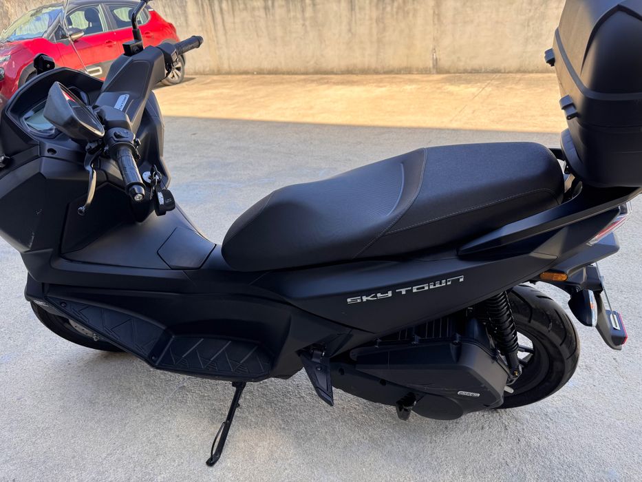 Vendo scooter 125 ou troco p/ uma 125 manual
