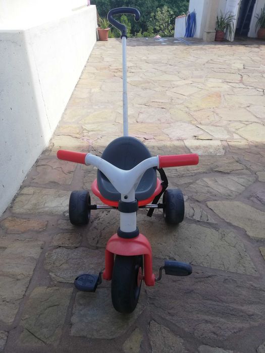 Triciclo criança
