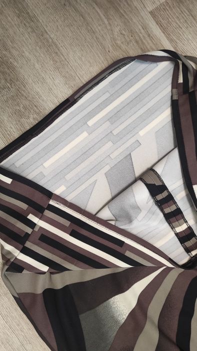 Оригінальне плаття, розмір 48-50 см в ідеальному стані