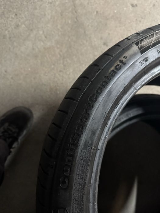 Pneus 235/40 R19 Sportcontact 5
