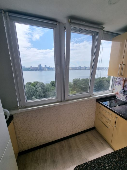 Квартира с видом на Днепр. Солнечный. ТРЦ Вавилон. Посуточно