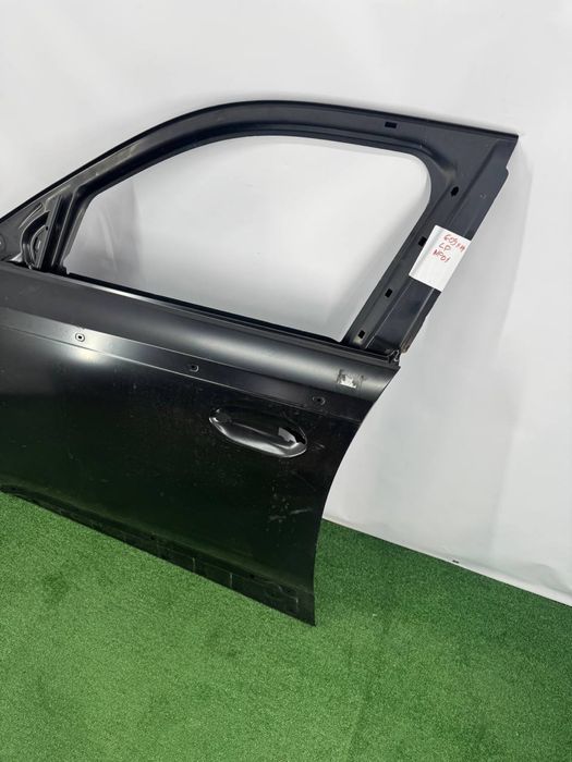 • Bmw XM G09 ліва передня дверка,нова оригінальна наявність в Укр