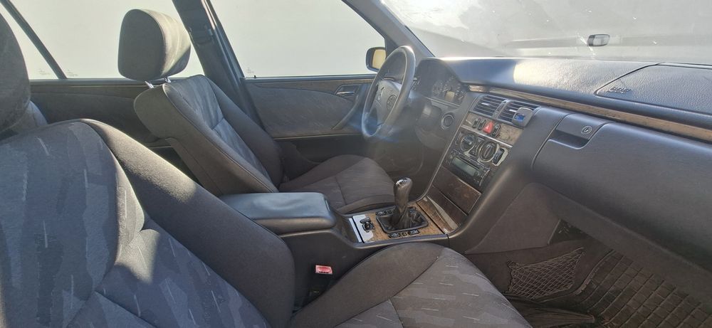 Mercedes E220 CDI Avantgarde