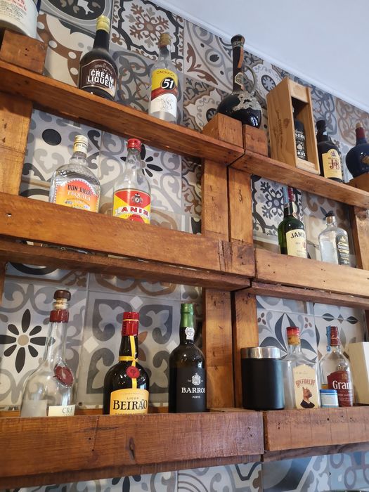 3 Garrafeira Parede Bar/Restaurante