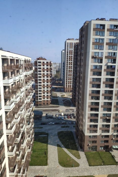 Посуточно ЖК Варшавський , Виноградарь - 1  кв-ра Люкс класу