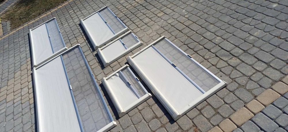 Roleta z moskitierą przyczepa kempingowa kamper