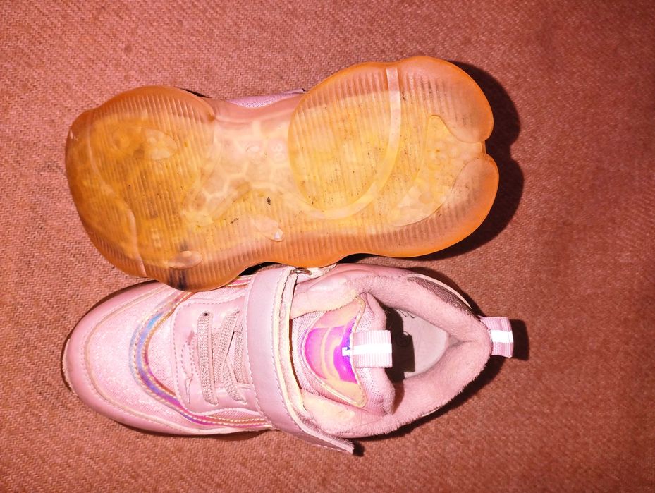 Кроссовки Clibee. Румуния. Размер 30, стелька 19 см